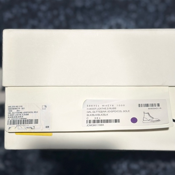 Alexander Mcqueen - Picture 5 of 7